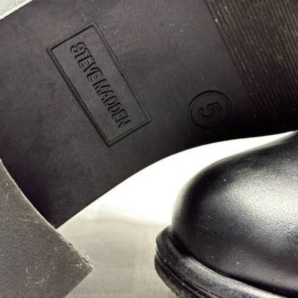 Steve Madden Valent Girls Black Leather Square Toe Studded Biker EBS933 Size 5 - Picture 4 of 4